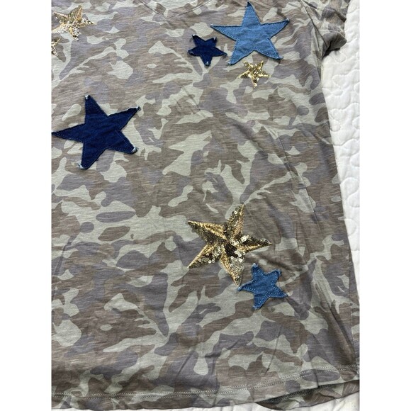 International Concepts Camo Denim/Sequin Star Vneck Cotton T Shirt size small - Picture 2 of 5